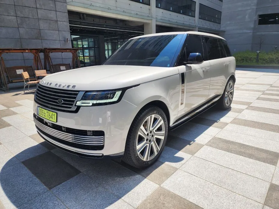 Land Rover Range Rover — фото 1