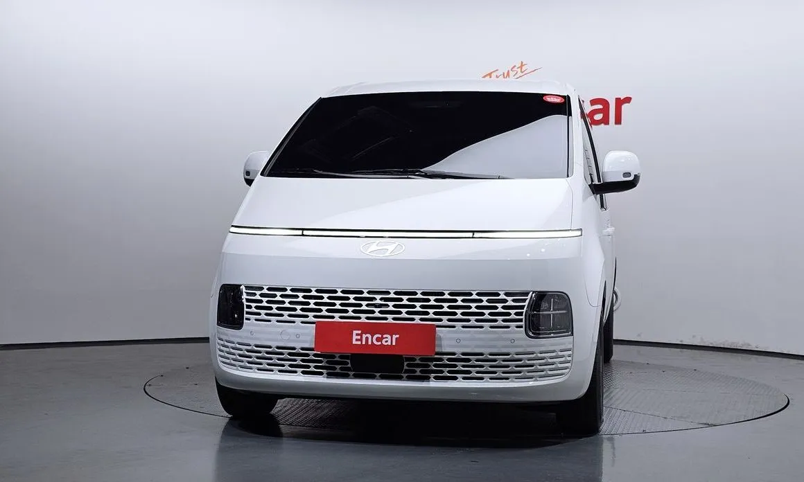 Hyundai Staria — фото 2