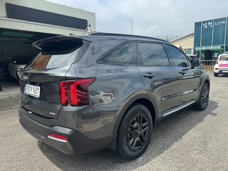 Kia Sorento — фото 5