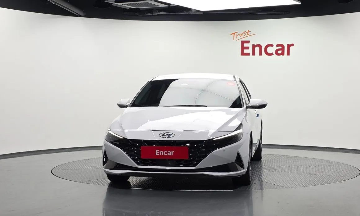 Hyundai AVANTE — фото 3