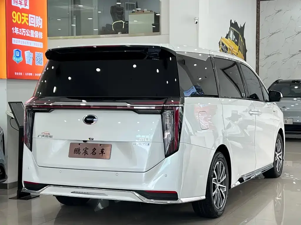 GAC Motor Trumpchi M8 — фото 7