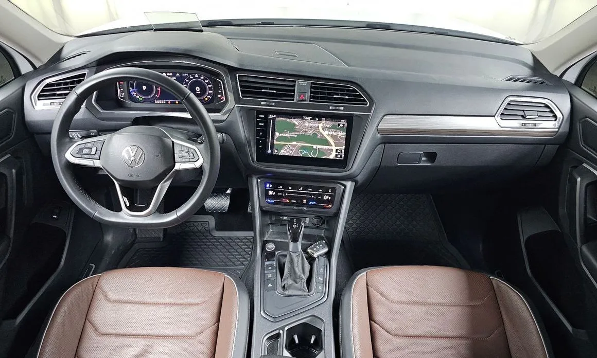 Volkswagen Tiguan — фото 10