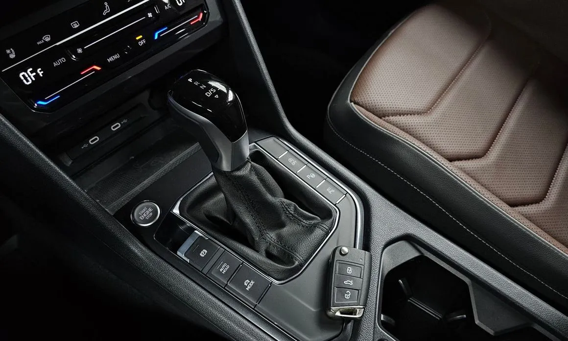 Volkswagen Tiguan — фото 7