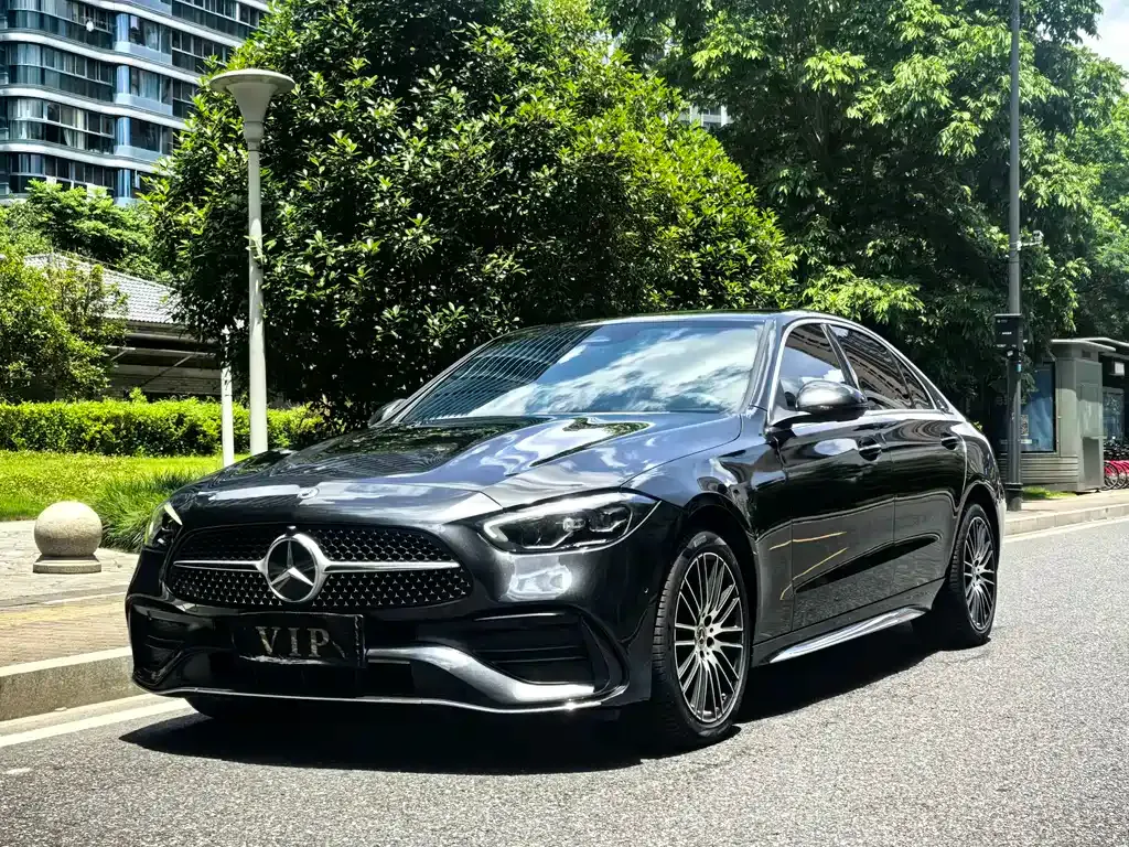 Mercedes-Benz C-Class — фото 1
