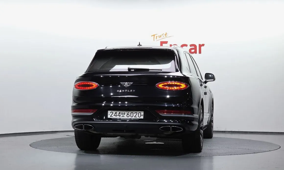 Bentley Bentayga 2023 из KR, фото 3