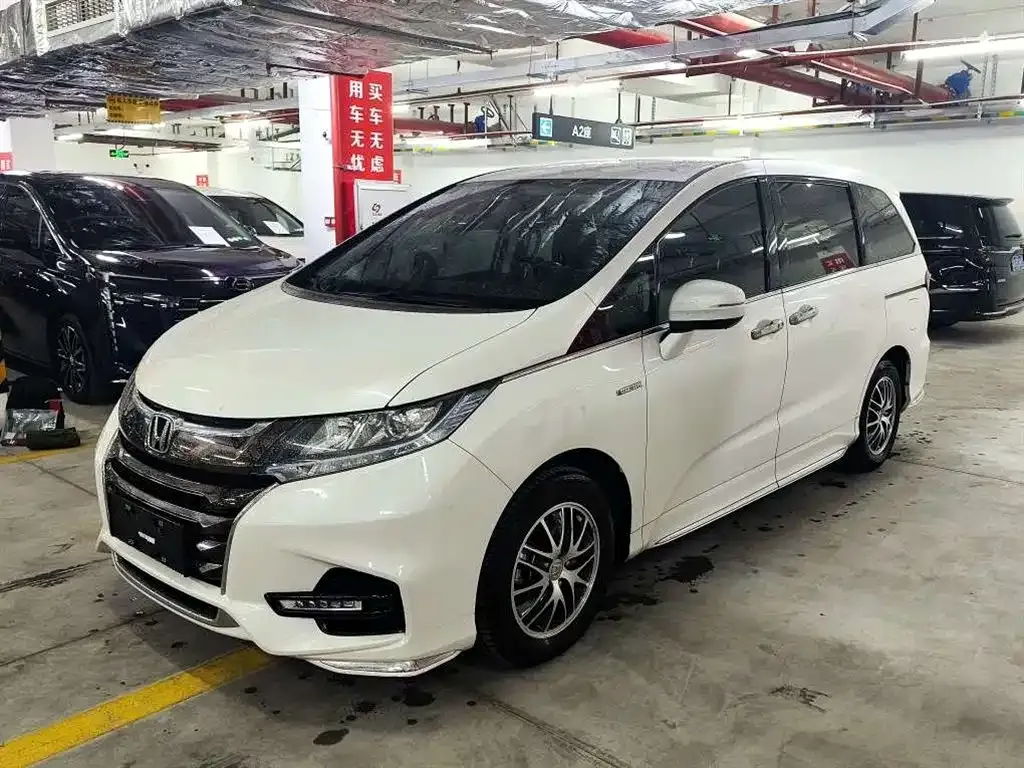 Honda Odyssey — фото 1