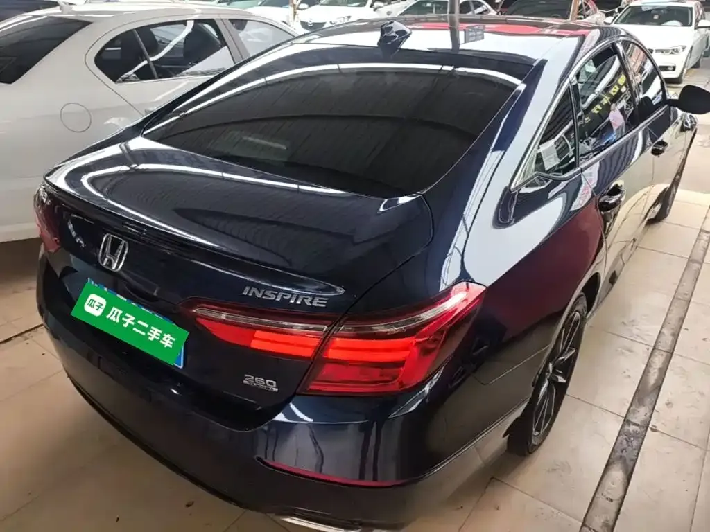 Honda Inspire — фото 6