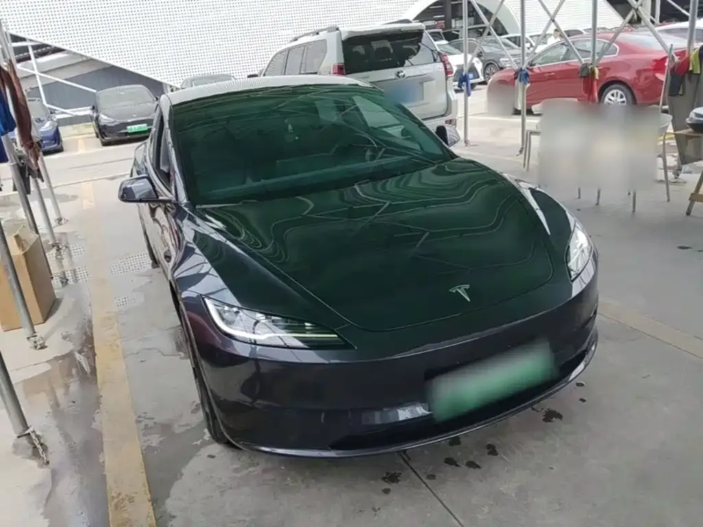 Tesla Model 3 — фото 5
