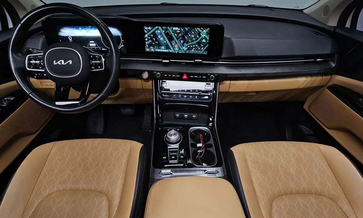 Kia Carnival — фото 10
