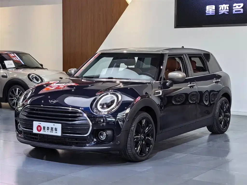 MINI Clubman — фото 1