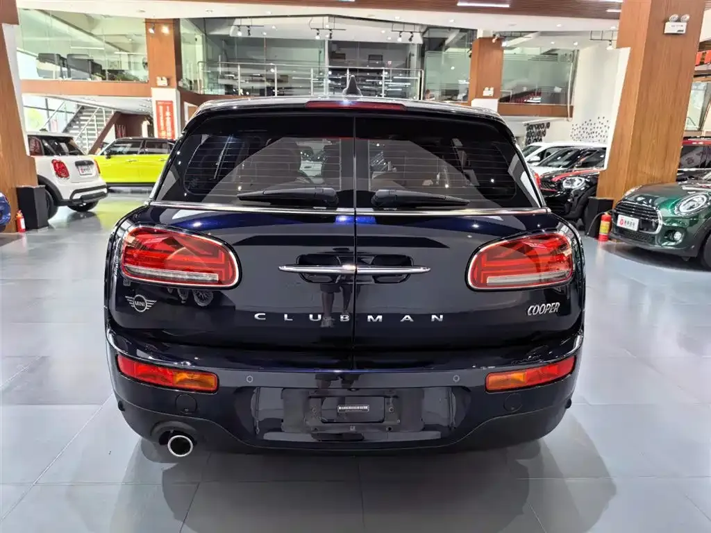 MINI Clubman — фото 3