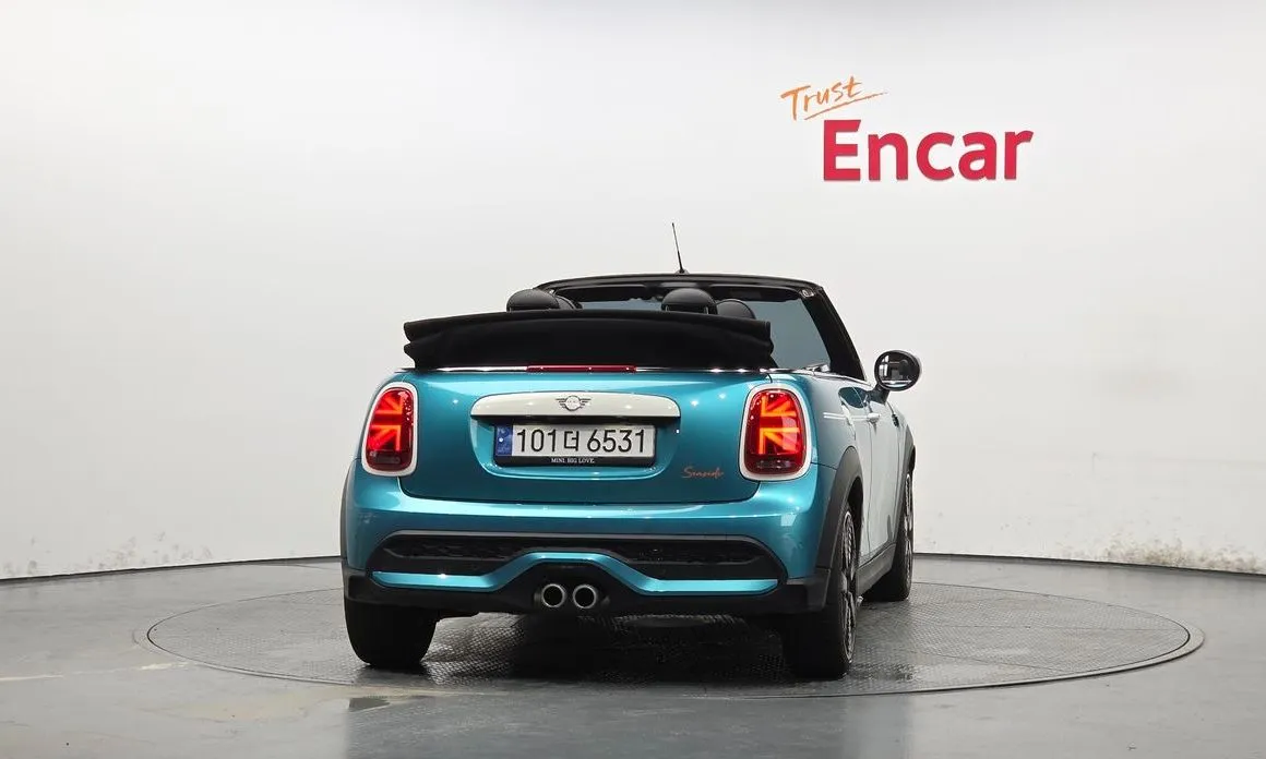 Mini Cooper Convertible — фото 4