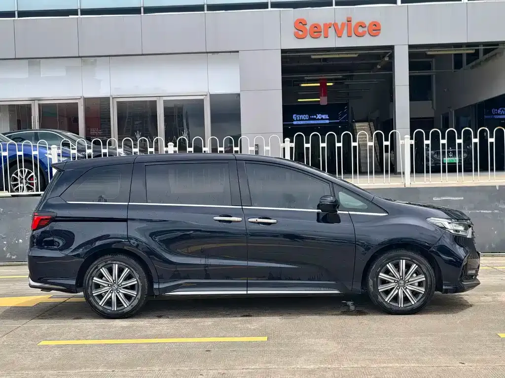 Honda Odyssey 2024 из CN, фото 3