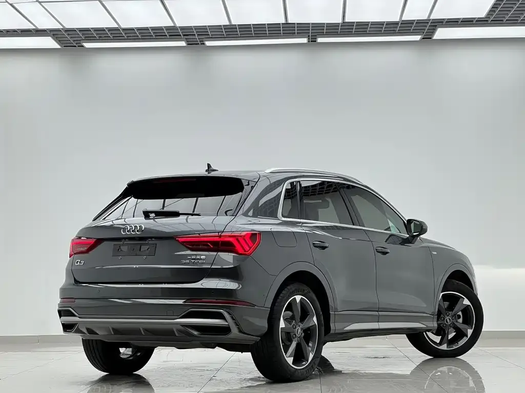 Audi Q3 — фото 3