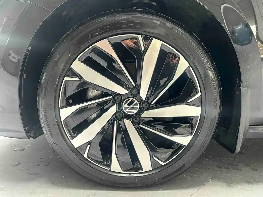 Volkswagen Passat — фото 9