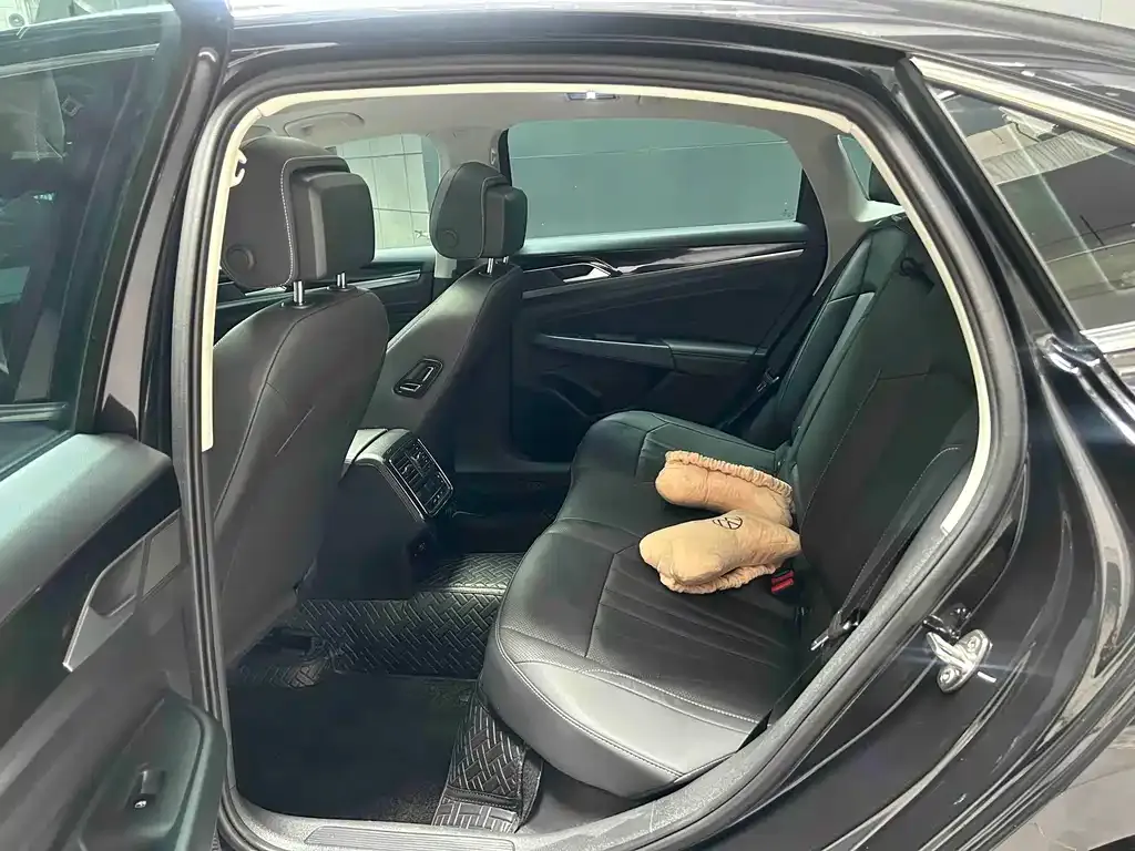 Volkswagen Passat — фото 4