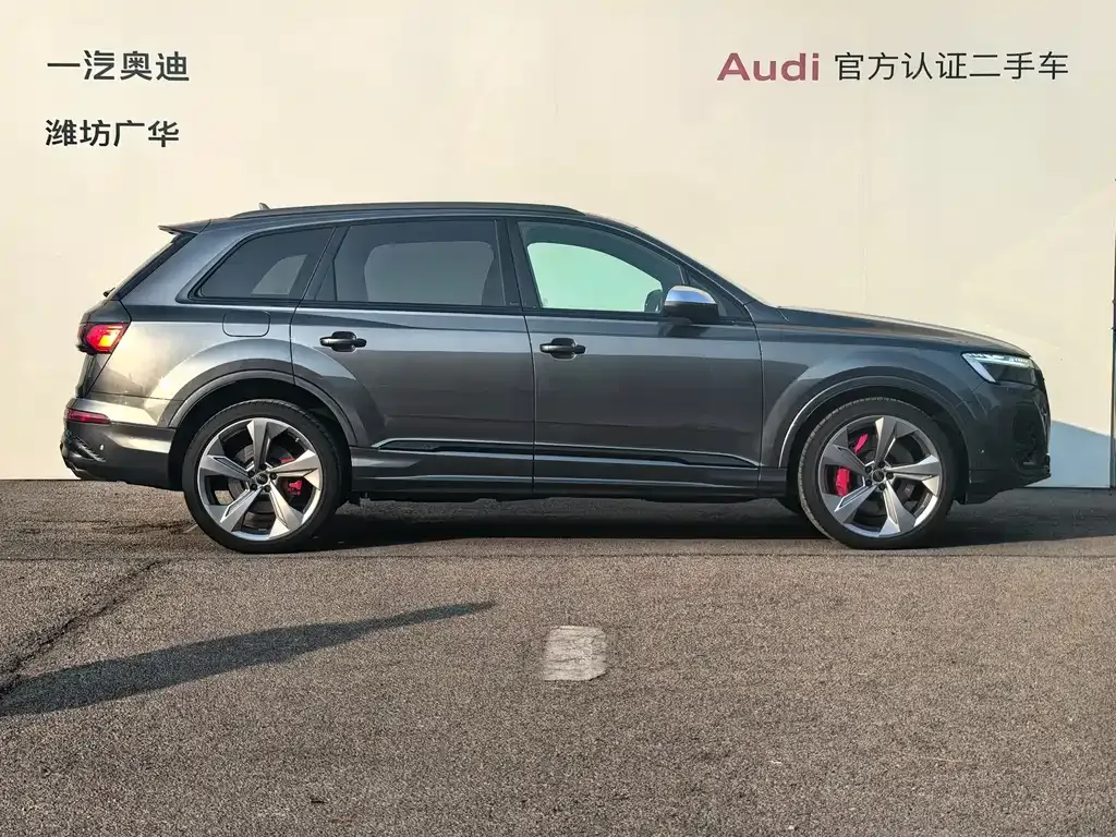 Audi SQ7 — фото 10
