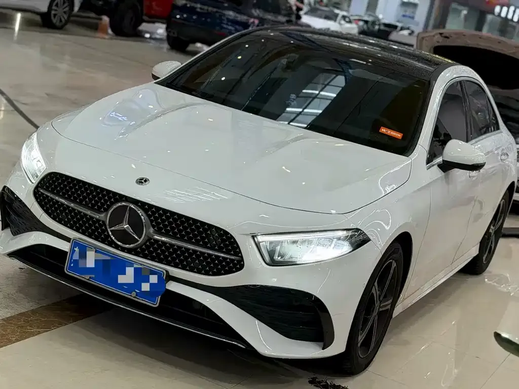 Mercedes-Benz A-Class — фото 1