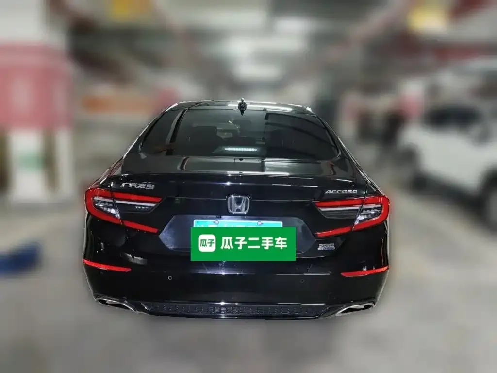 Honda Accord — фото 7