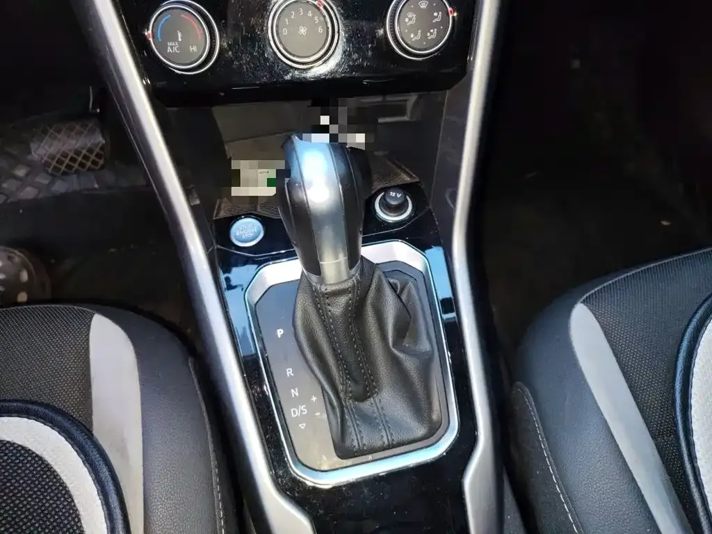 Volkswagen T-Roc 2022 из CN, фото 7