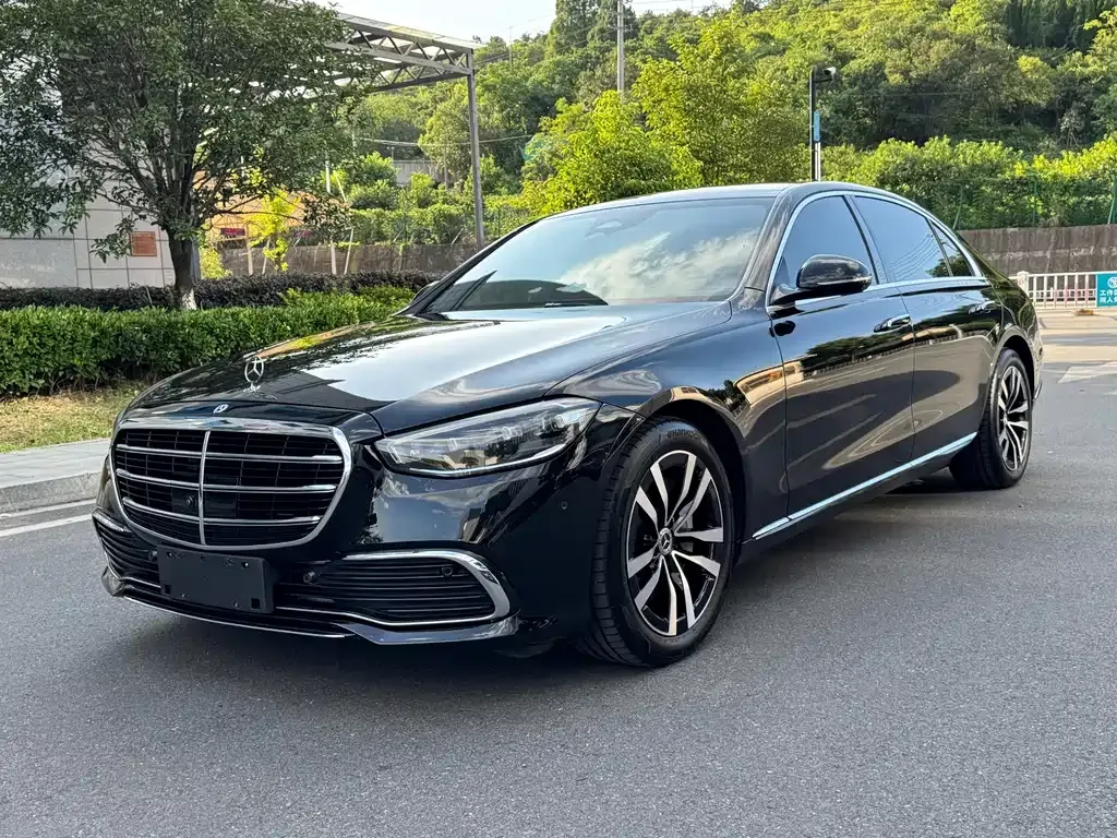 Mercedes-Benz S-Class — фото 1