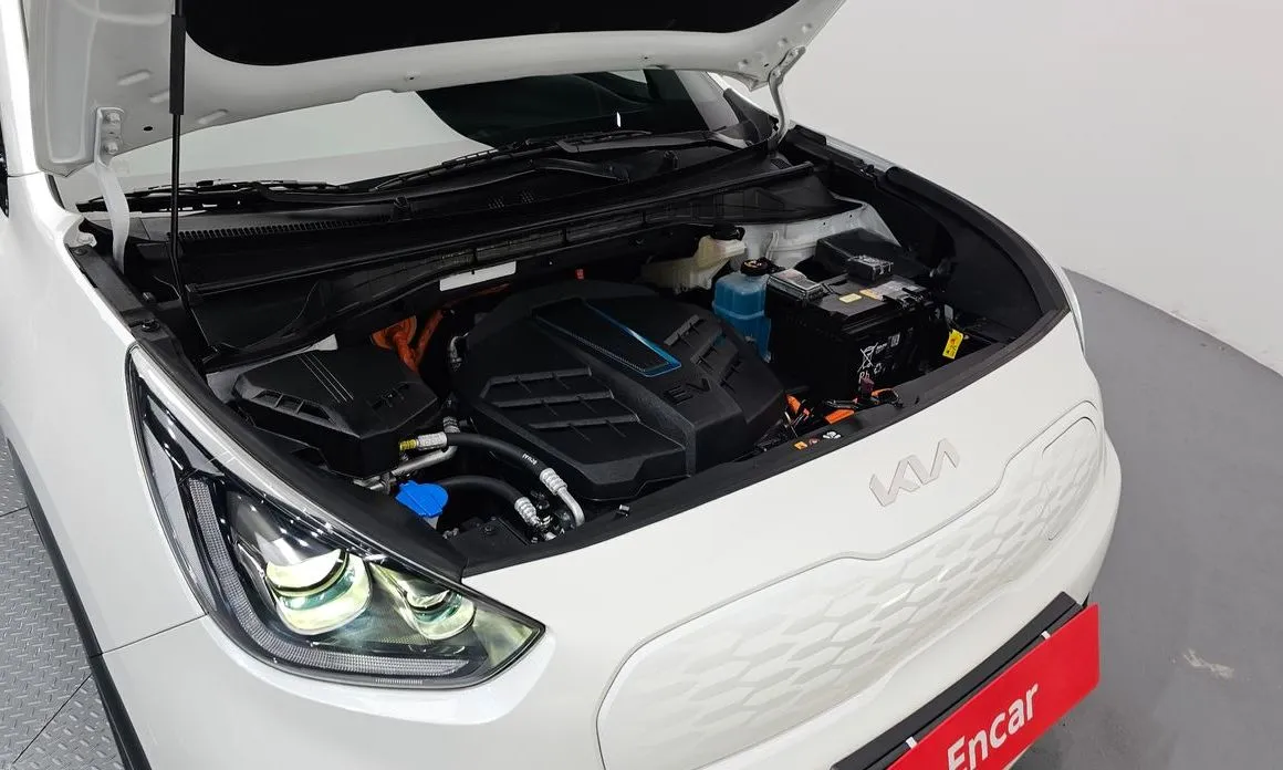 Kia Niro — фото 10