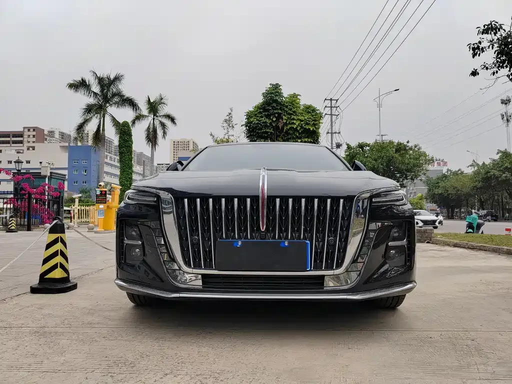 Hongqi H5 — фото 7