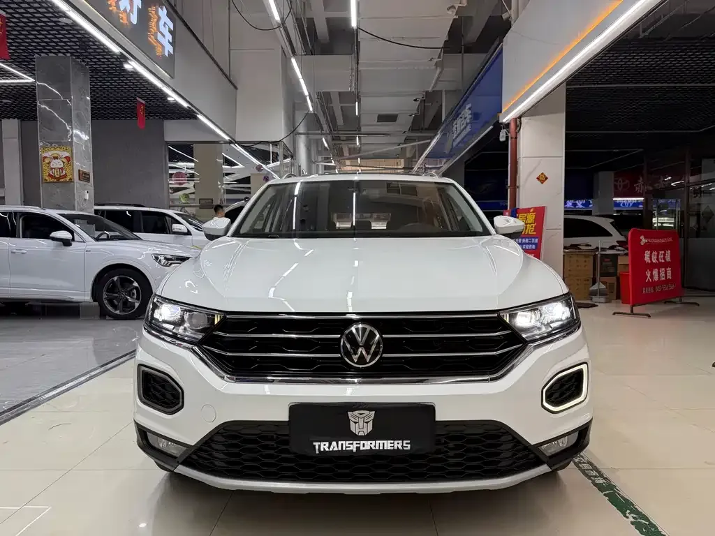 Volkswagen T-Roc — фото 7