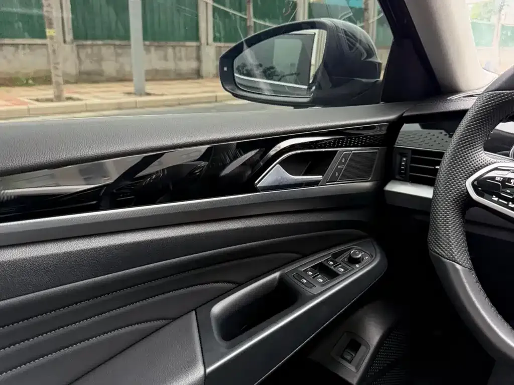 Volkswagen Passat — фото 8