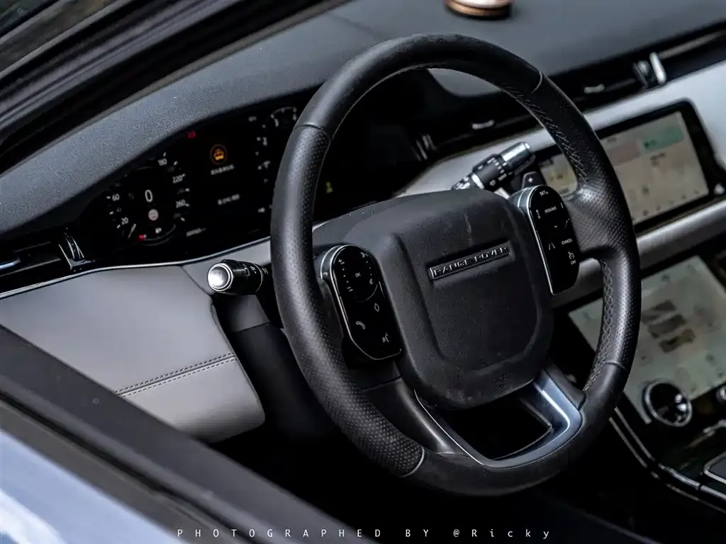 Land Rover Evoque — фото 10