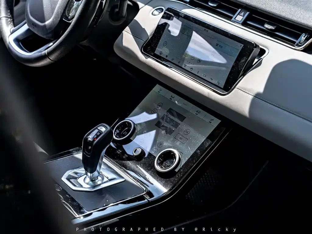 Land Rover Evoque — фото 4