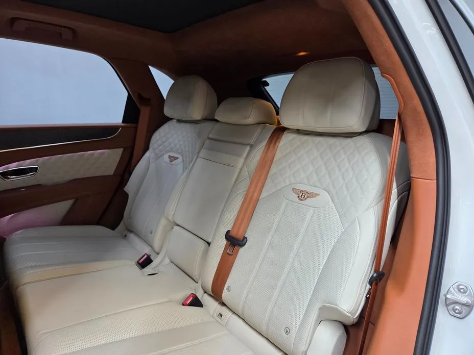 Bentley Bentayga 2023 из KR, фото 4