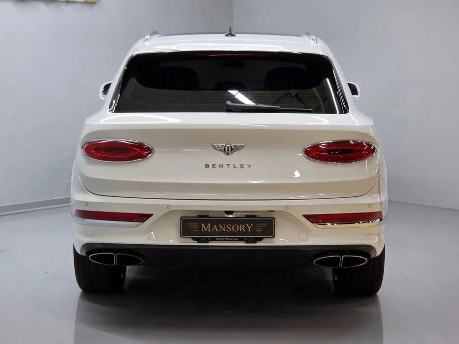 Bentley Bentayga 2023 из KR, фото 2
