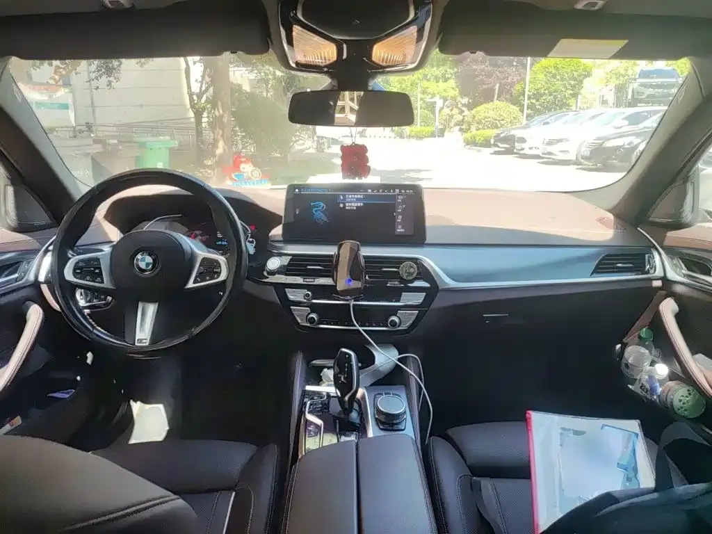 BMW 5 Series New Energy — фото 8