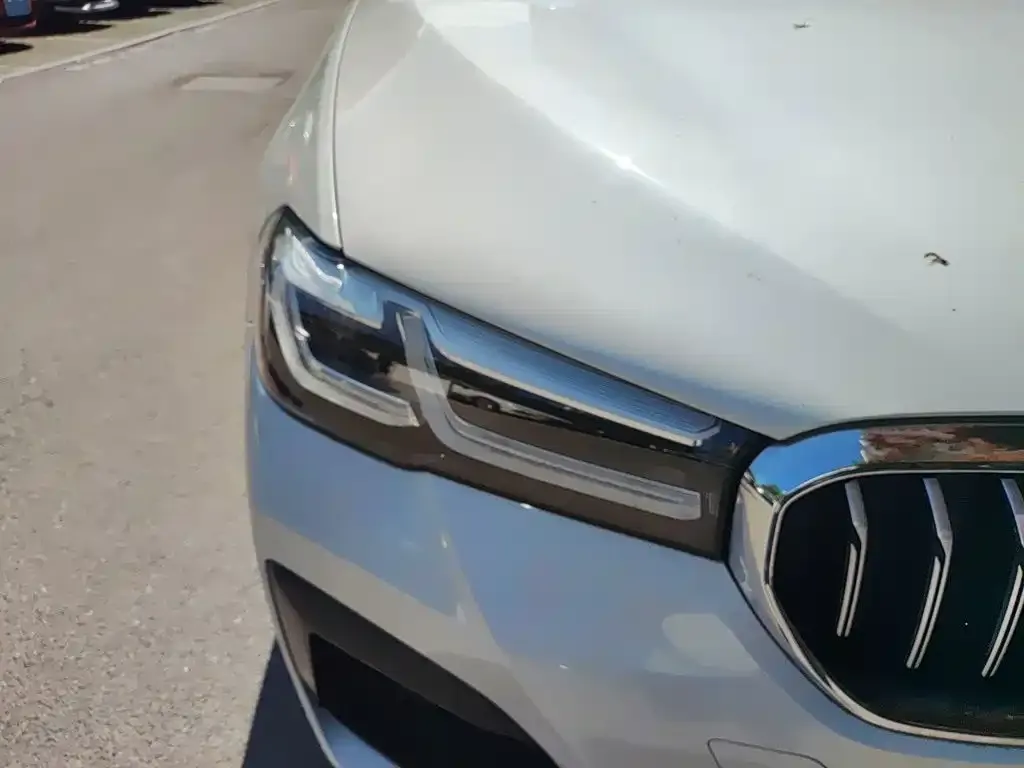 BMW 5 Series New Energy — фото 6