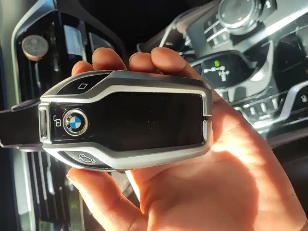 BMW 5 Series New Energy — фото 2
