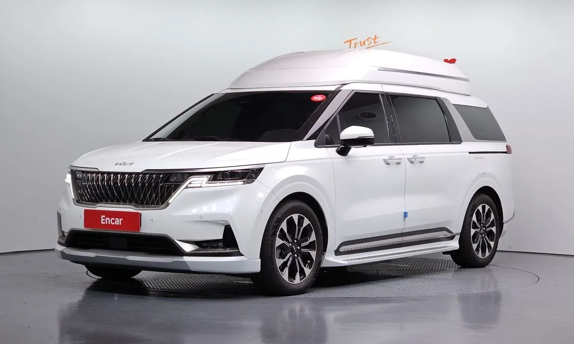 Kia Carnival — фото 1