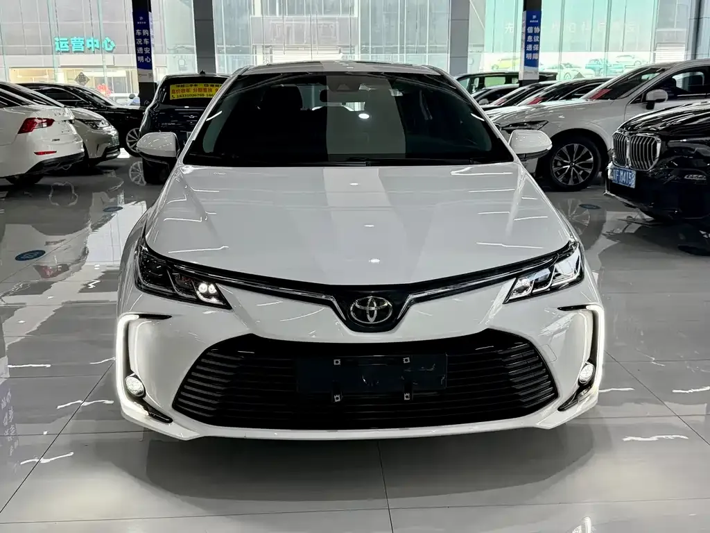 Toyota Corolla — фото 3