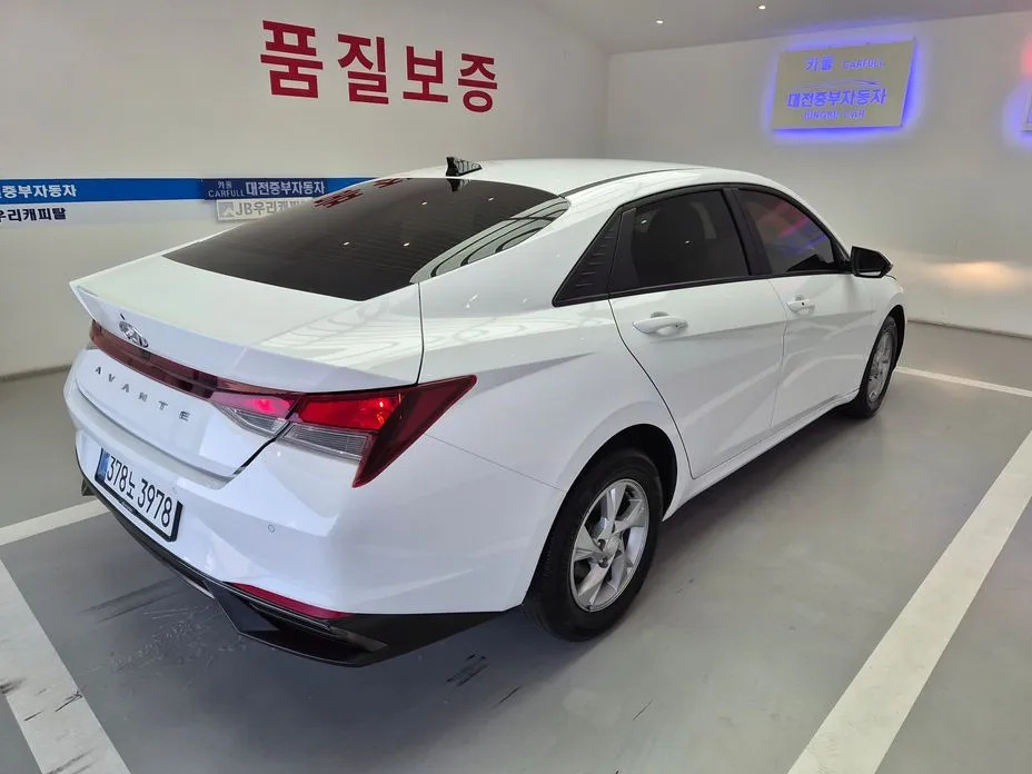 Hyundai AVANTE — фото 4