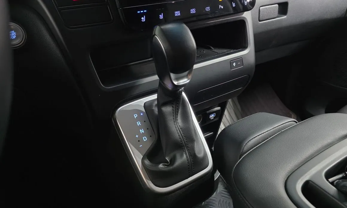 Hyundai Staria — фото 2