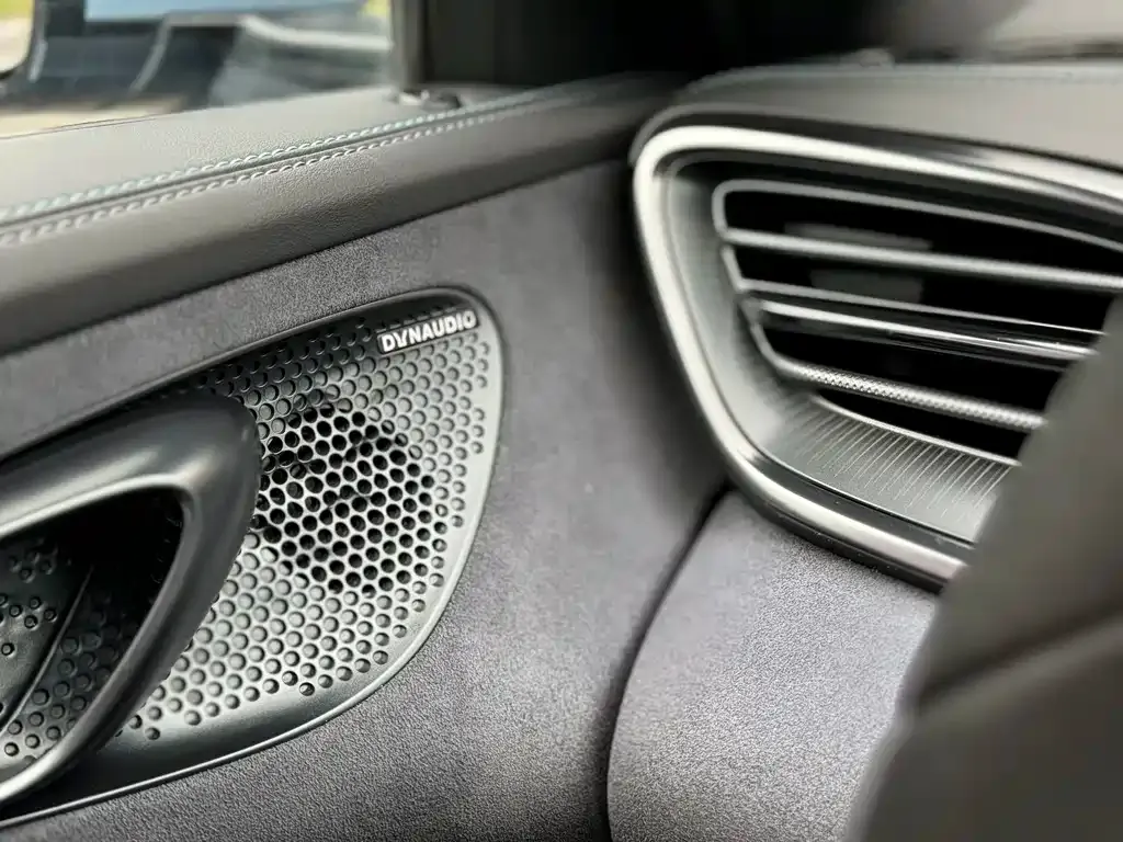 BYD Seal — фото 7