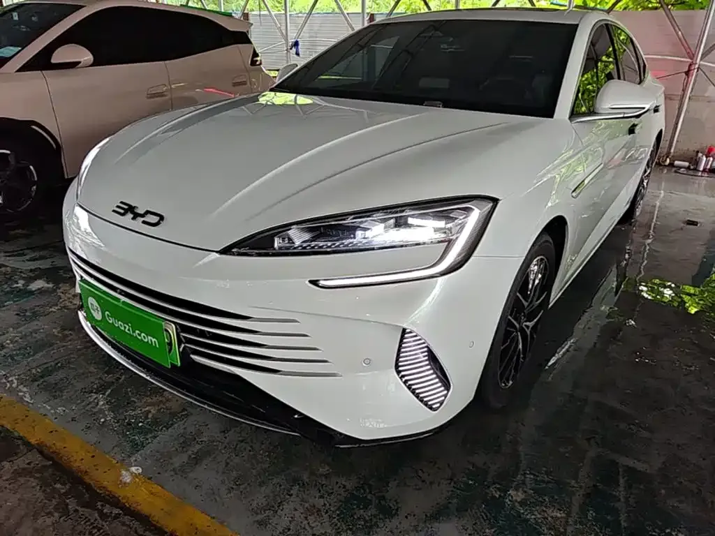 BYD Seal — фото 10