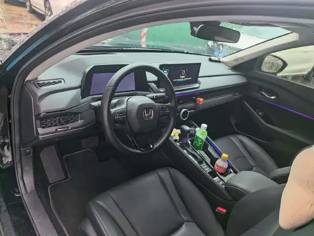 Honda Accord — фото 4