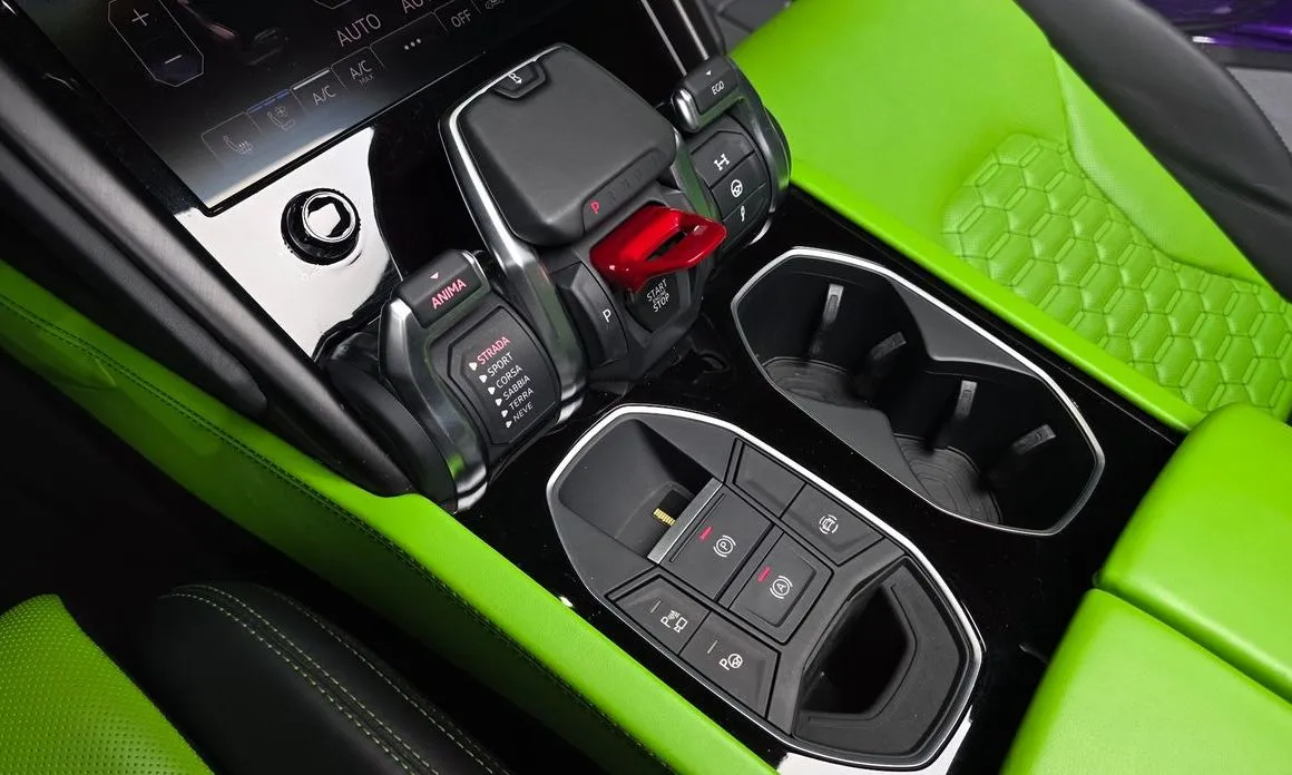 Lamborghini Urus 2022 из KR, фото 7