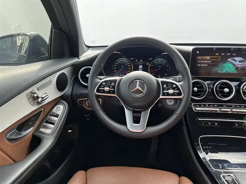 Mercedes-Benz GLC Coupe — фото 10