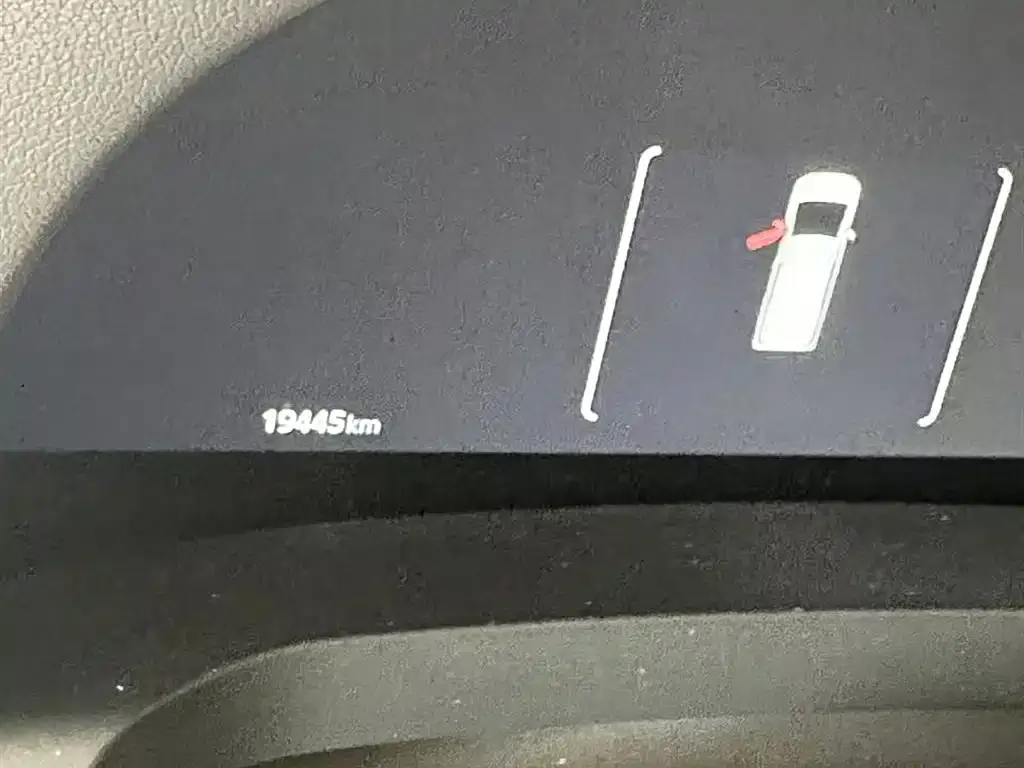 Toyota Alphard — фото 2