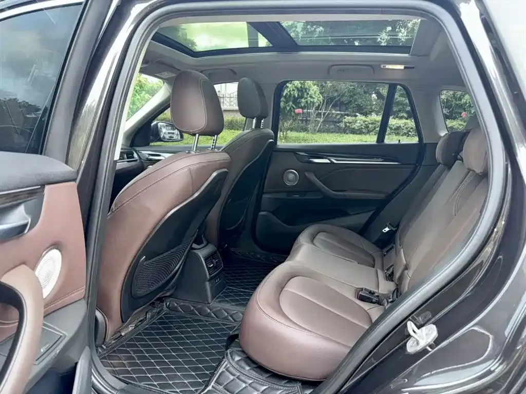 BMW X1 2021 из CN, фото 2