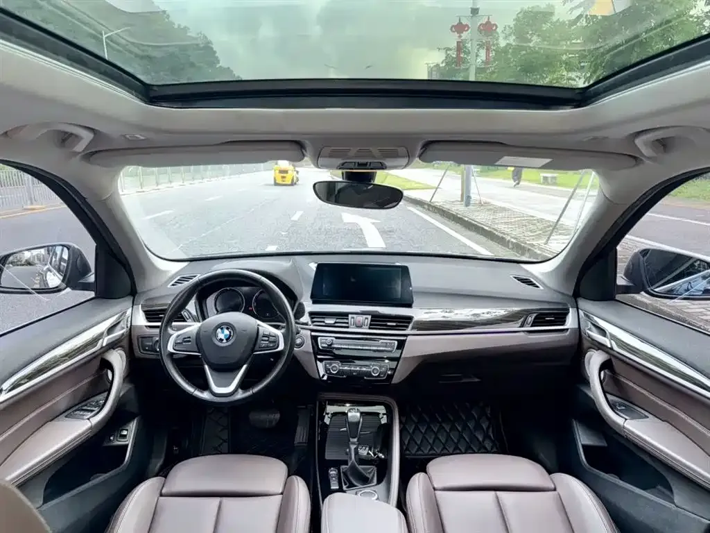 BMW X1 2021 из CN, фото 3