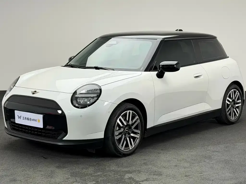 MINI Cooper EV — фото 1