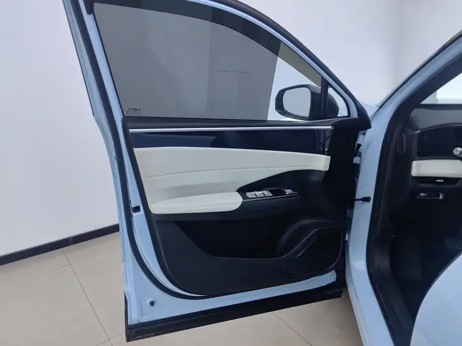 Geely Galaxy L7 — фото 10